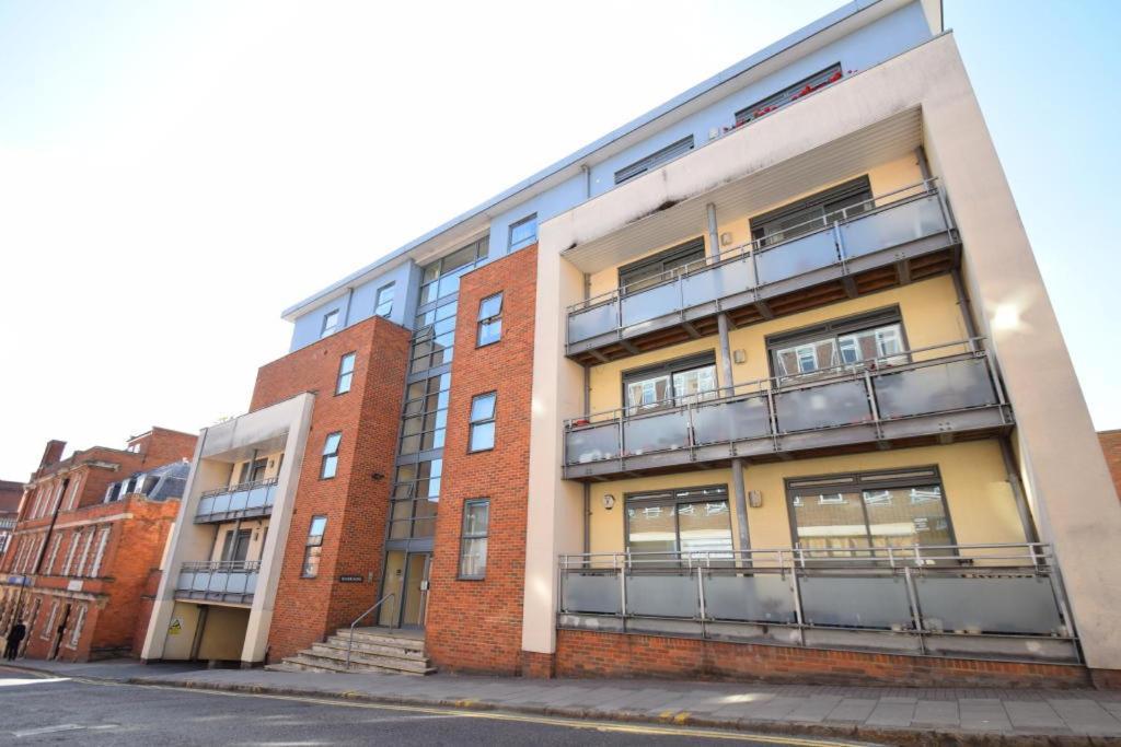 היי וויקומב Bankside By Wycombe Apartments מראה חיצוני תמונה