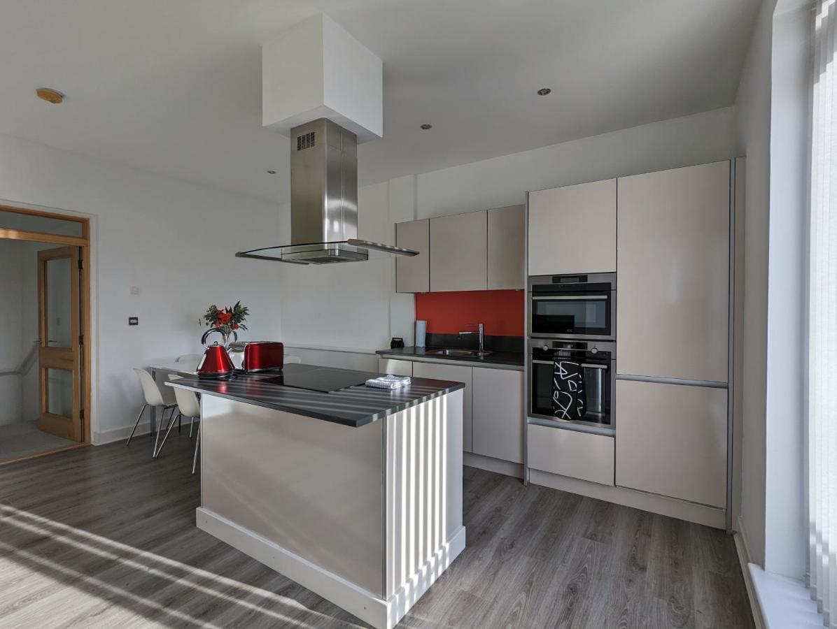 היי וויקומב Bankside By Wycombe Apartments מראה חיצוני תמונה